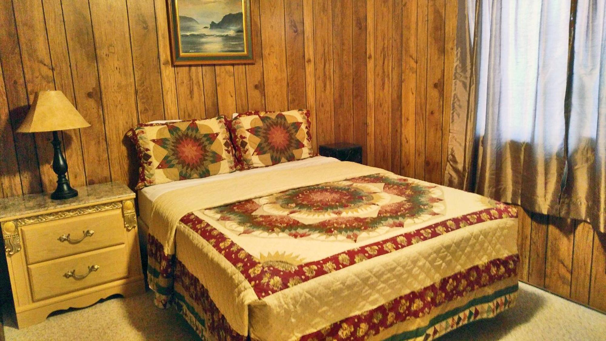 Carter Mountain Motel Cody Exteriör bild
